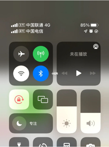江南苹果手机维修分享iPhone双卡信号解决办法 